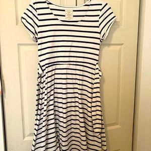Hope and Henry size 8 dress, white and navy blue stripe